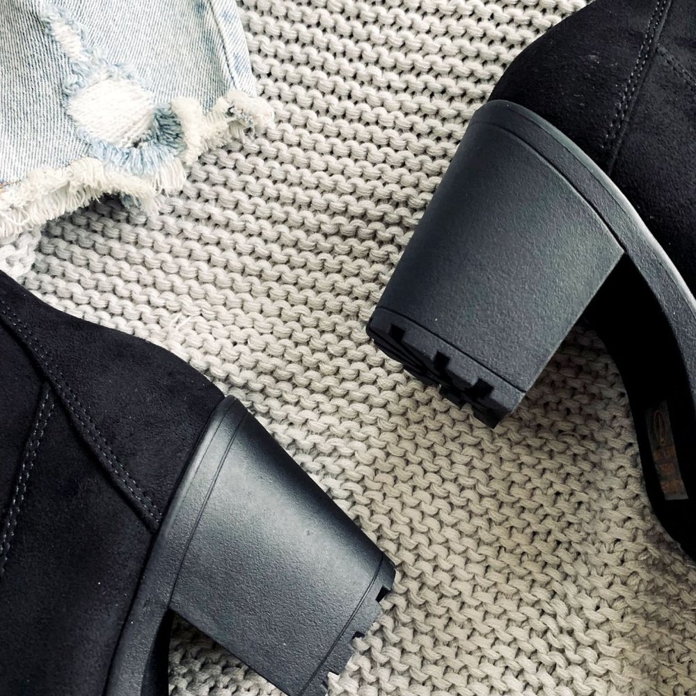 Soda Black Suede Lace-Up Chunky Heel Ankle Booties - Picture 8 of 8